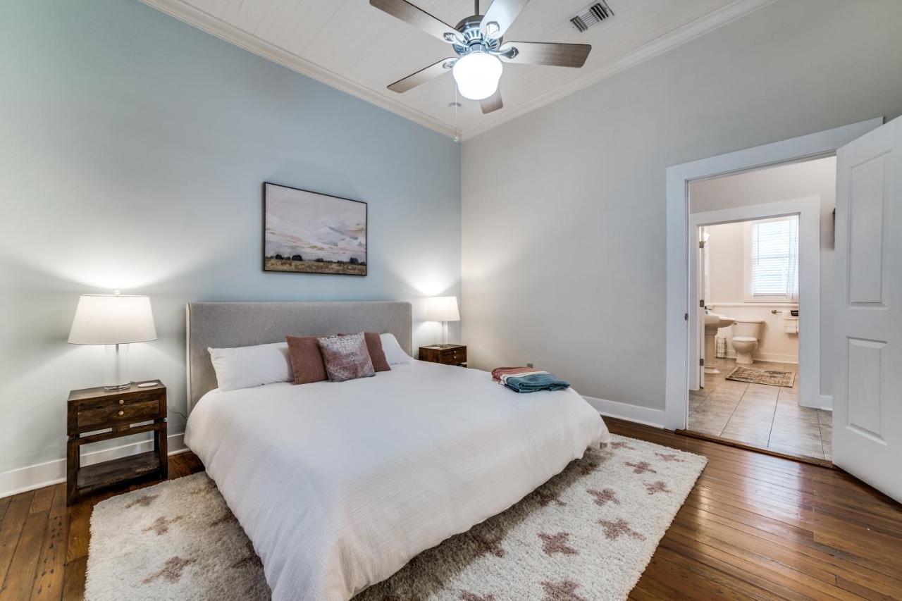 Downtown Historic 2Bdrm, Walk To Riverwalk, Alamo; Beautifully Renovated! San Antonio Ngoại thất bức ảnh
